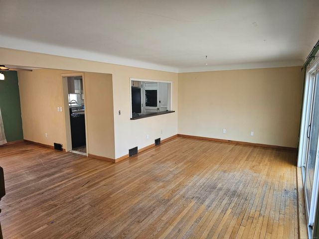 24602 Graham Road, Redford, MI 48239