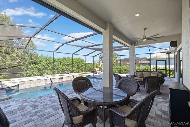 886 N Hunt Club Drive, Hernando, FL 34442