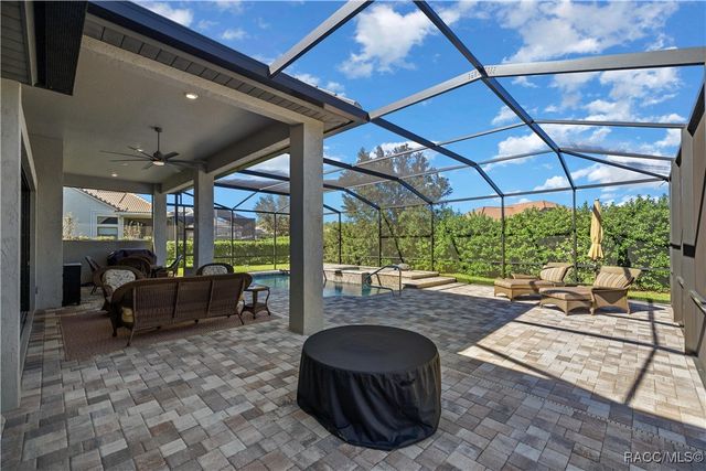 886 N Hunt Club Drive, Hernando, FL 34442