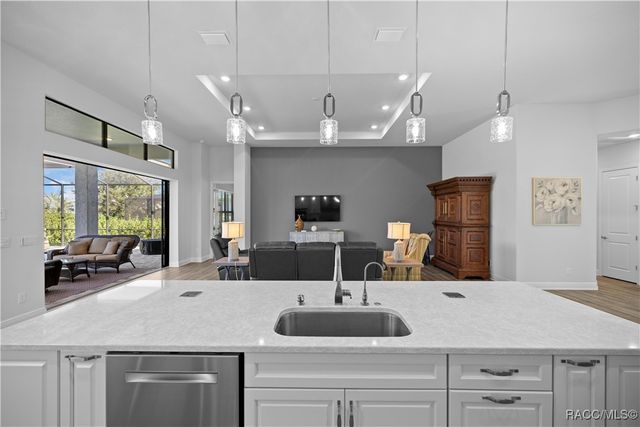 886 N Hunt Club Drive, Hernando, FL 34442