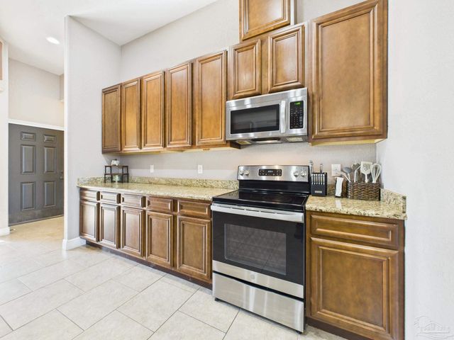 3232 Southfork Dr, Pace, FL 32571