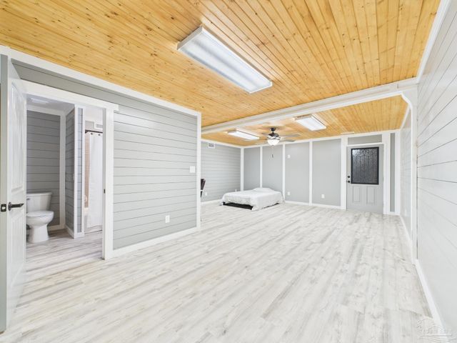 3232 Southfork Dr, Pace, FL 32571