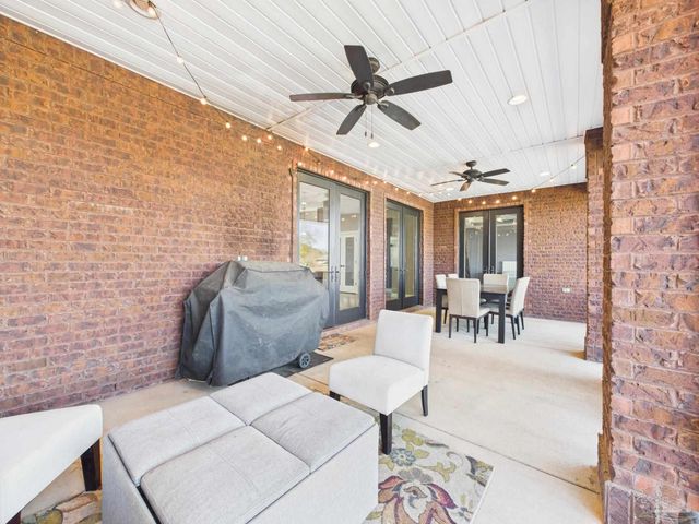 3232 Southfork Dr, Pace, FL 32571