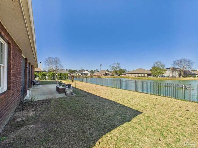 3232 Southfork Dr, Pace, FL 32571