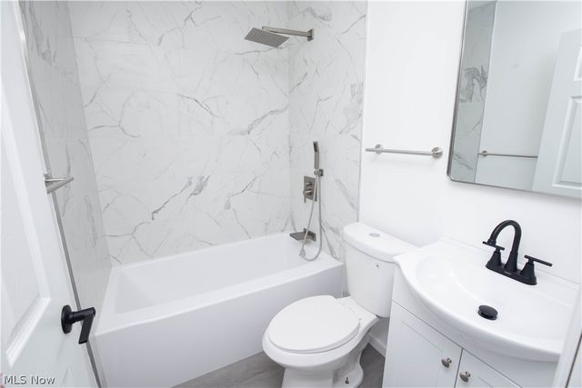 1326 Crestview Avenue, Akron, OH 44320