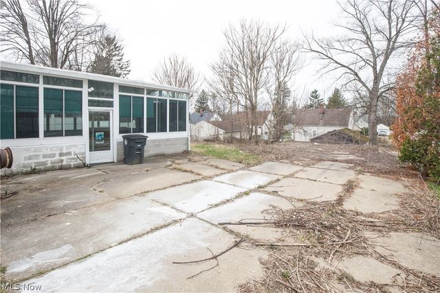 1326 Crestview Avenue, Akron, OH 44320