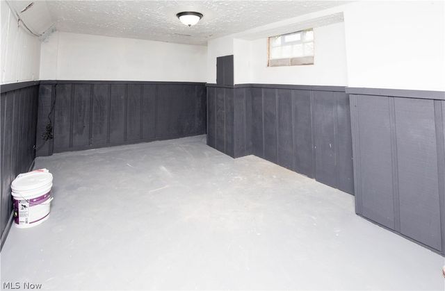 1326 Crestview Avenue, Akron, OH 44320