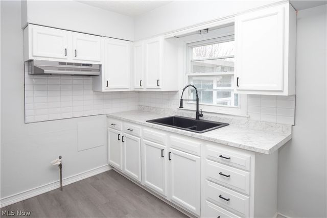 1326 Crestview Avenue, Akron, OH 44320