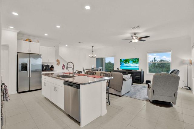 8852 GALLANTREE PLACE, Land O Lakes, FL 34637