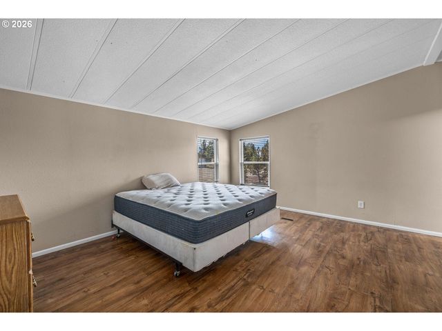 8525 Sw CRESCENT Pl, Terrebonne, OR 97760