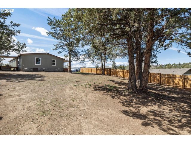 8525 Sw CRESCENT Pl, Terrebonne, OR 97760