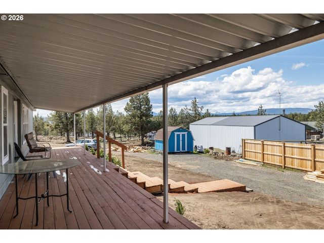 8525 Sw CRESCENT Pl, Terrebonne, OR 97760