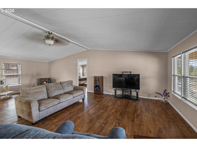 8525 Sw CRESCENT Pl, Terrebonne, OR 97760