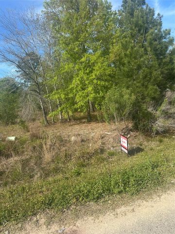 867 County Road 3415, Cleveland, TX 77327