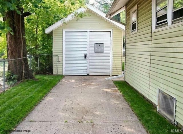 2223 S Main Street, Elkhart, IN 46517