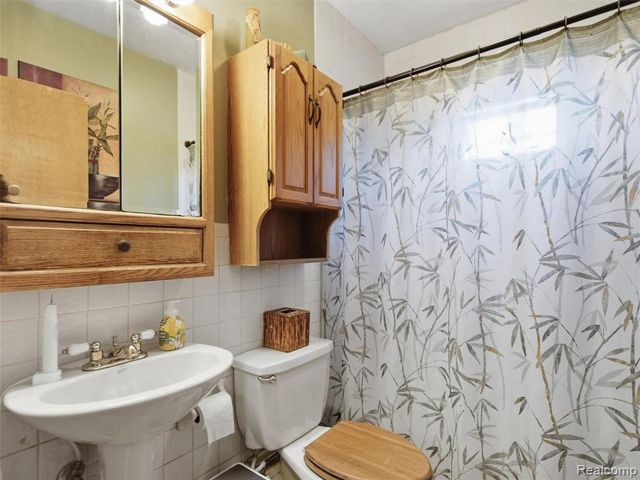 48172 Bluebird Drive, Shelby Twp, MI 48317