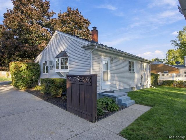 48172 Bluebird Drive, Shelby Twp, MI 48317