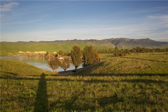 12430 Cattle King, Bakersfield, CA 93306