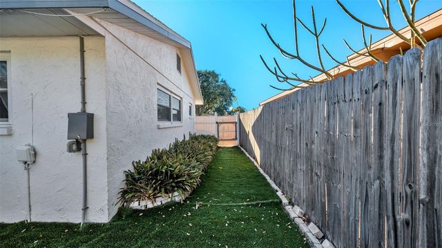 2033 58TH LANE N, Clearwater, FL 33760