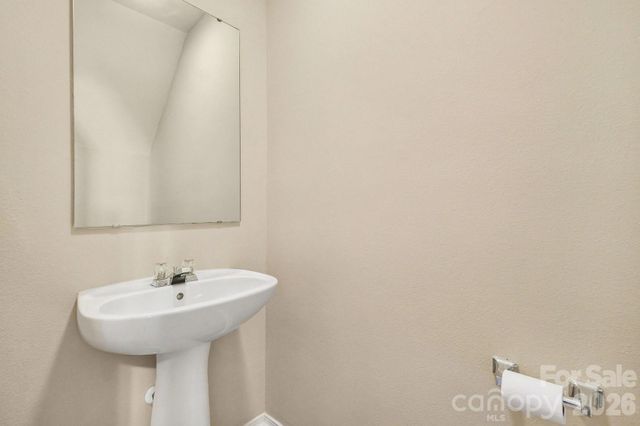 8607 Westhope Street, Charlotte, NC 28216