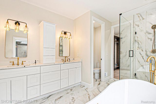 11695 ENCORE Drive, Shelby Charter Township, MI 48315