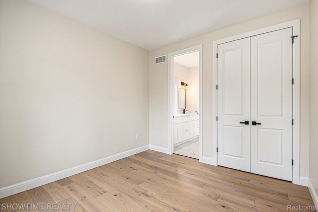 11695 ENCORE Drive, Shelby Charter Township, MI 48315
