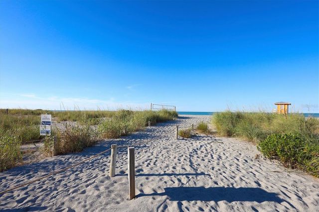 18050 WOODEN SKIFF COURT, Nokomis, FL 34275