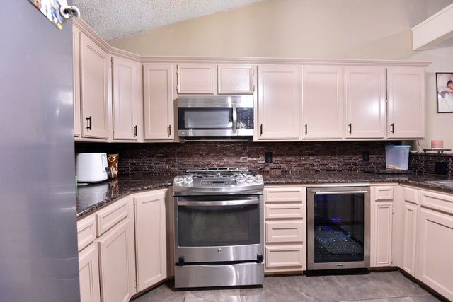 5202 93rd Street, Lubbock, TX 79424