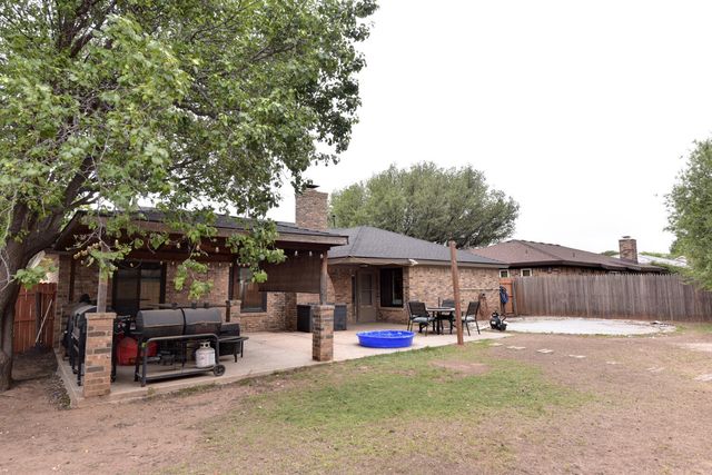 5202 93rd Street, Lubbock, TX 79424