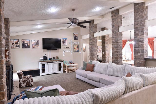 5202 93rd Street, Lubbock, TX 79424