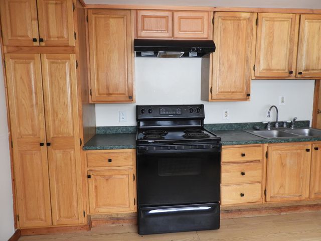 9 Smith Street, Plattsburgh, NY 12901