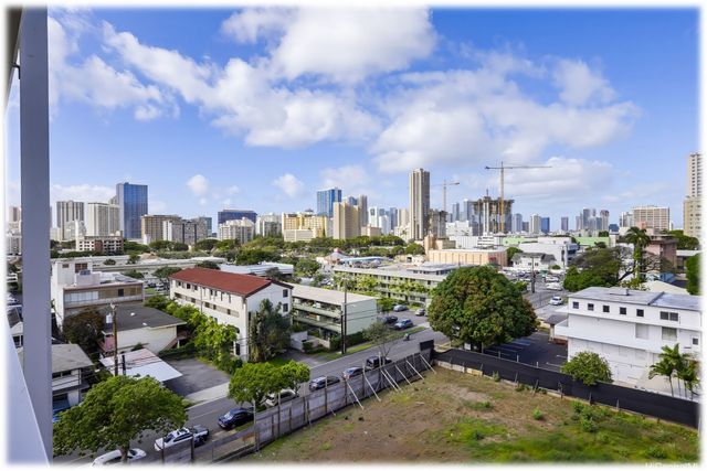 1650 Young Street, Honolulu, HI 96826