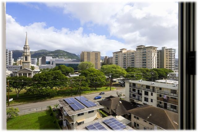 1650 Young Street, Honolulu, HI 96826