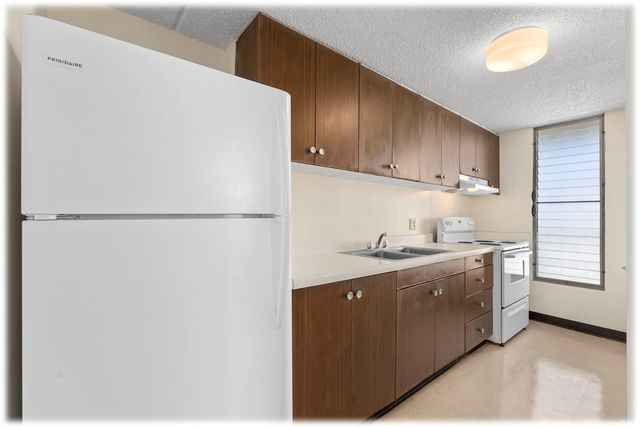 1650 Young Street, Honolulu, HI 96826
