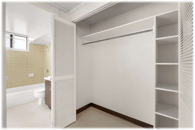 1650 Young Street, Honolulu, HI 96826