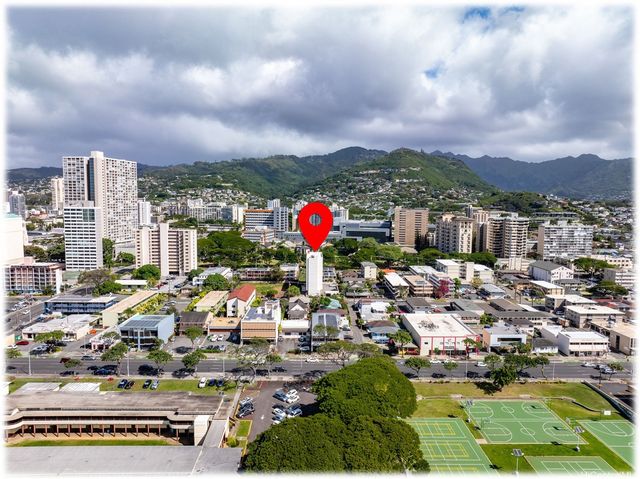 1650 Young Street, Honolulu, HI 96826