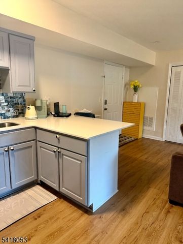 51 Smith St C, Irvington Twp., NJ 07111