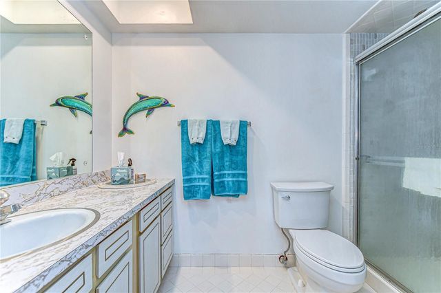 5220 BRITTANY DRIVE S 807, St Petersburg, FL 33715