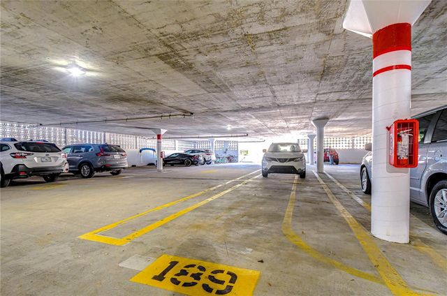 5220 BRITTANY DRIVE S 807, St Petersburg, FL 33715