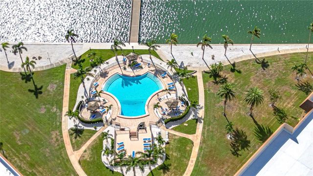 5220 BRITTANY DRIVE S 807, St Petersburg, FL 33715