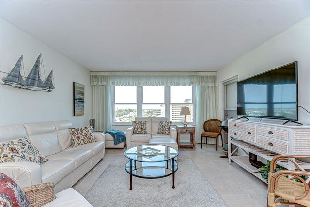 5220 BRITTANY DRIVE S 807, St Petersburg, FL 33715