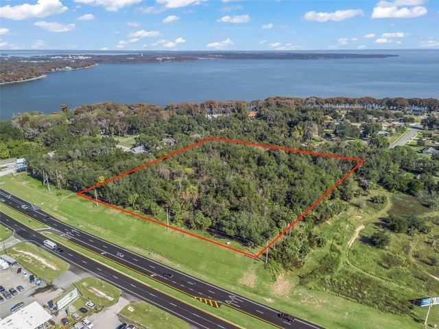 S 14TH STREET, Leesburg, FL 34748