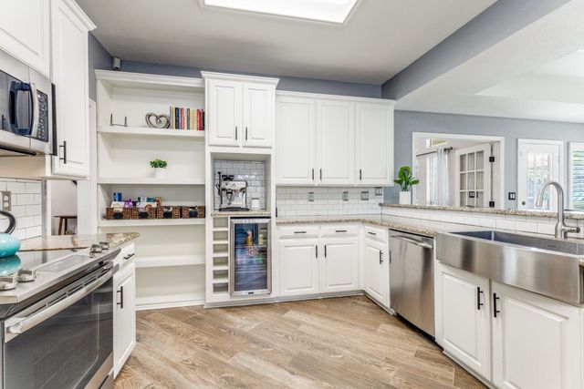 808 Tall Oak Lane, Keller, TX 76248