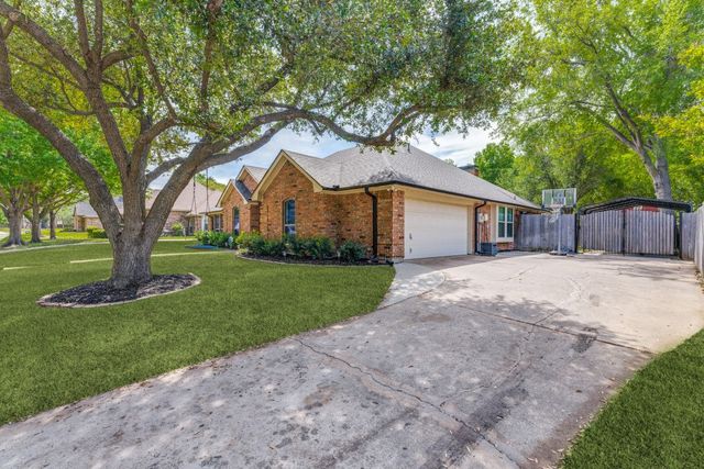 808 Tall Oak Lane, Keller, TX 76248