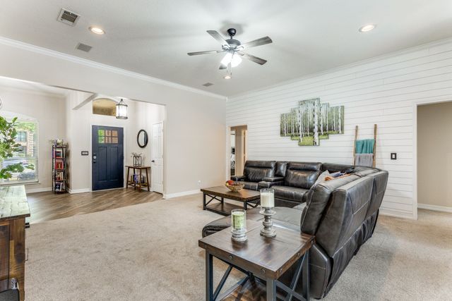 808 Tall Oak Lane, Keller, TX 76248