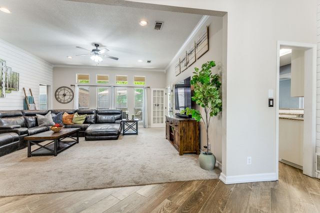 808 Tall Oak Lane, Keller, TX 76248