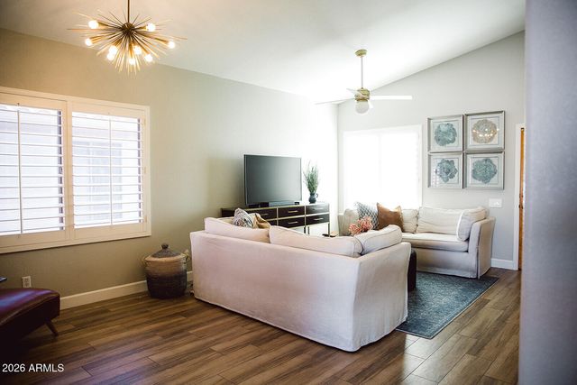 4612 E Mountain Vista Drive, Phoenix, AZ 85048