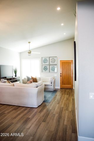 4612 E Mountain Vista Drive, Phoenix, AZ 85048