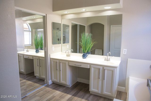 4612 E Mountain Vista Drive, Phoenix, AZ 85048