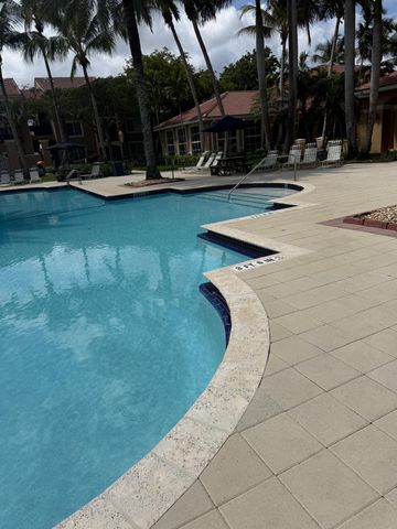 7980 N Nob Hill Road 205, Tamarac, FL 33321